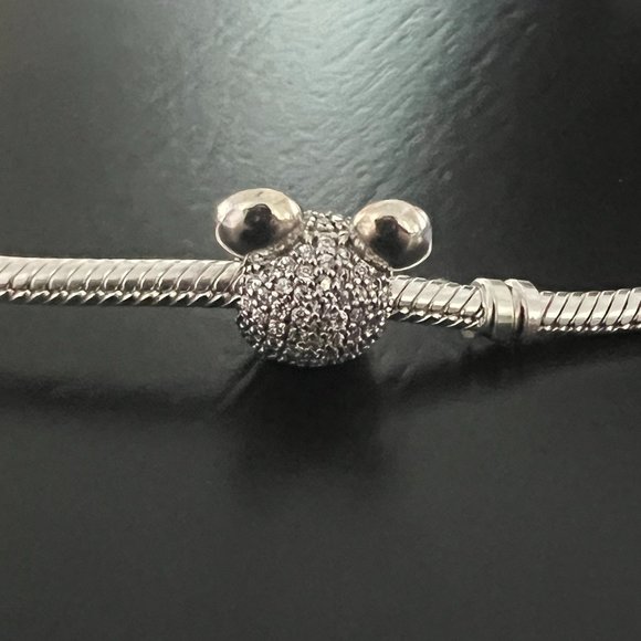 Pandora Moment Mickey Mouse Disney Charm - Picture 2 of 2